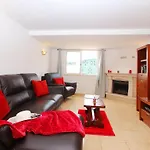 Villa Saint Martin - Refugio Familiar Com Piscina Aquecivel E Bbq Em Albufeira * Albufeira