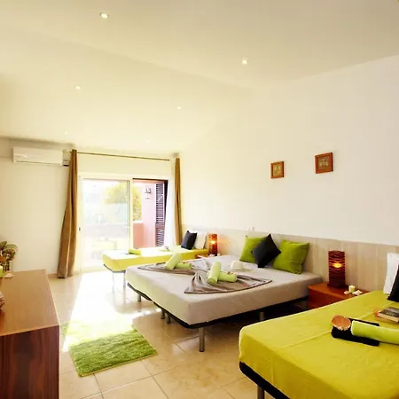 Saint Martin - Refugio Familiar Com Piscina Aquecivel E Bbq Em * Albufeira