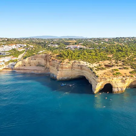 Vila Saint Martin - Refugio Familiar Com Piscina Aquecivel E Bbq Em Albufeira
